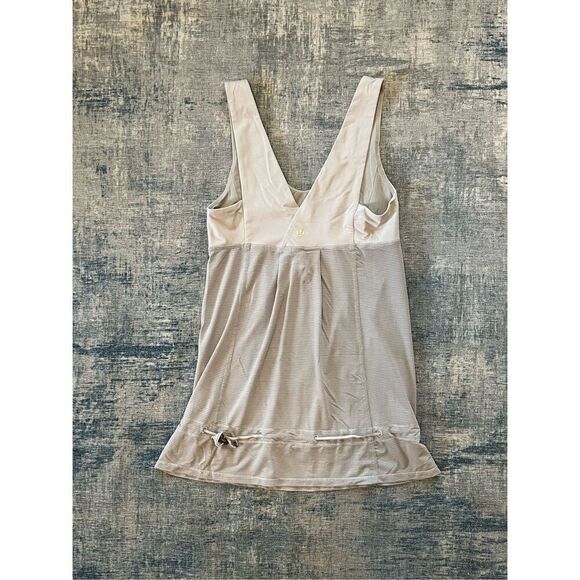 Lululemon Heathered Light Grey Wee Stripe Hustle & Bustle Tank Size 4 - Picture 6 of 6